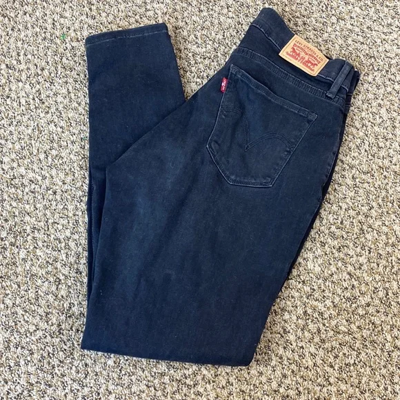 Levi’s Curvy Skinny distressed Jeans - Picture 3 of 10